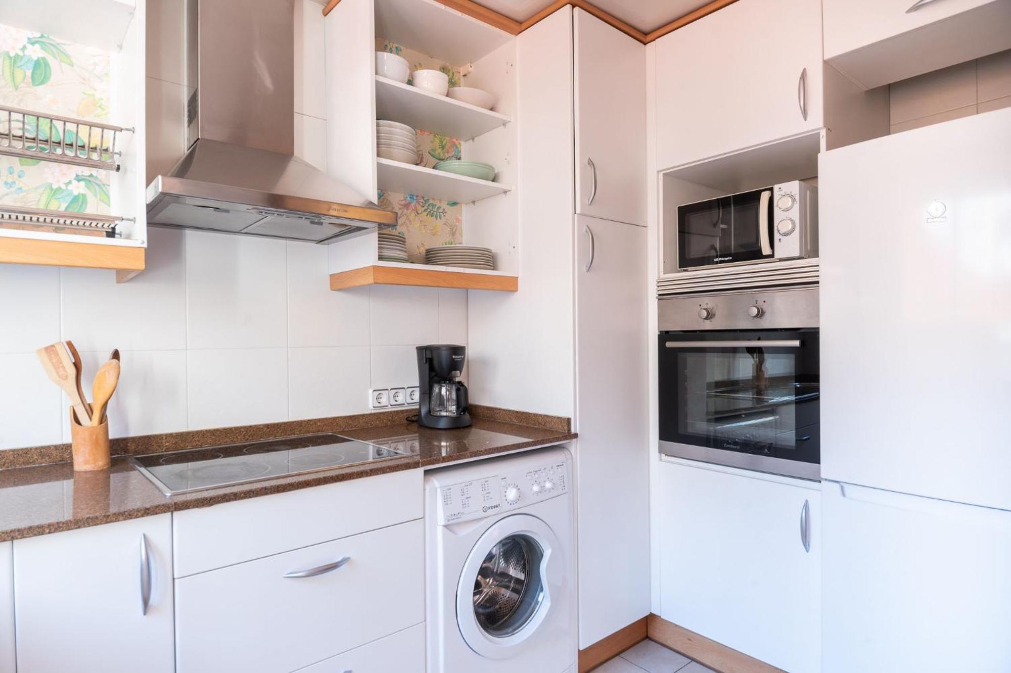 Spacious & Sunny Apt With Terrace In The City Center Barcelona Ngoại thất bức ảnh