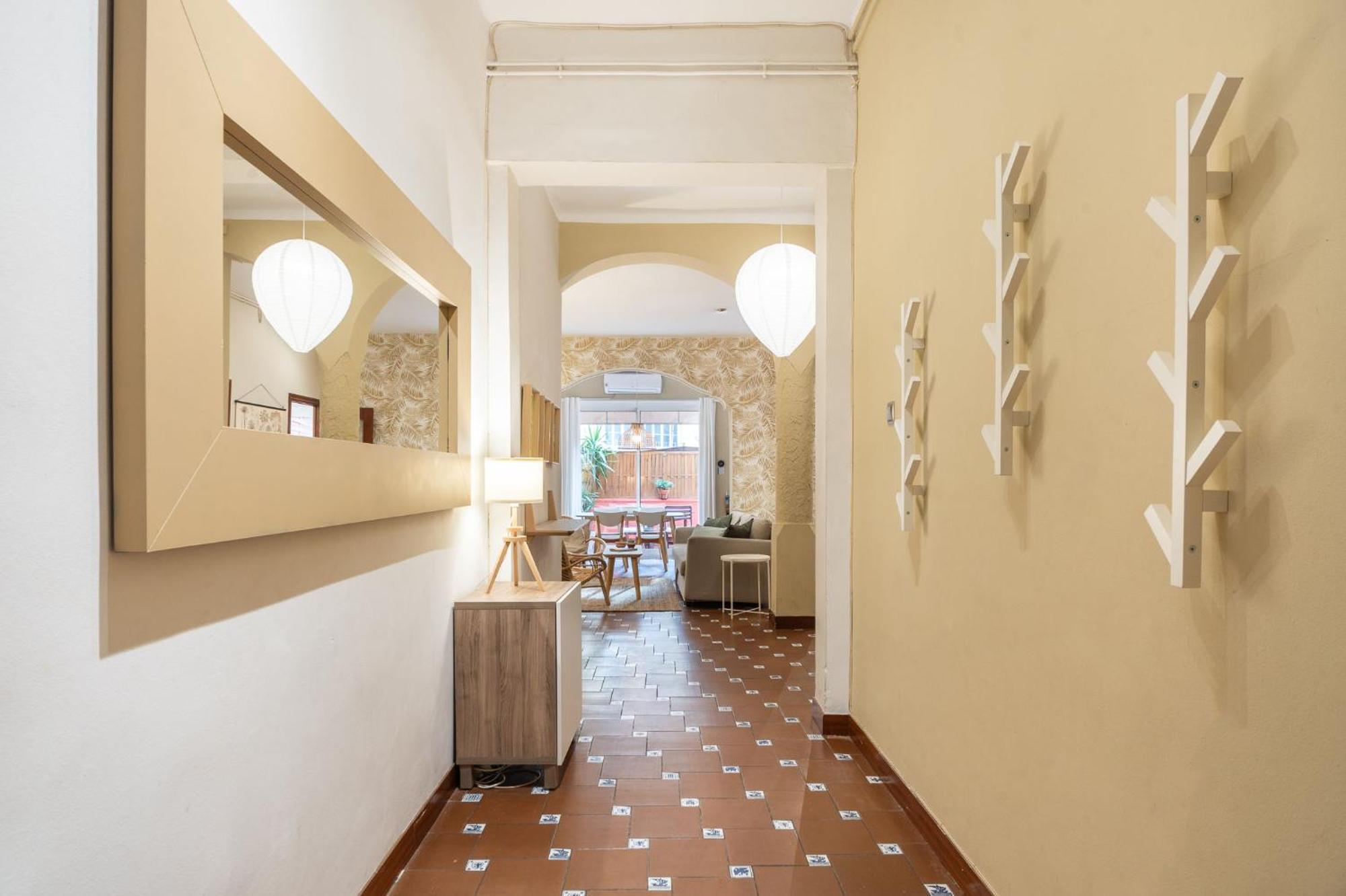 Spacious & Sunny Apt With Terrace In The City Center Barcelona Ngoại thất bức ảnh