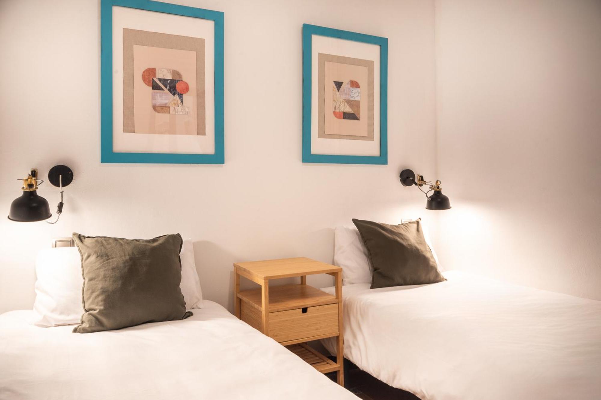 Spacious & Sunny Apt With Terrace In The City Center Barcelona Ngoại thất bức ảnh