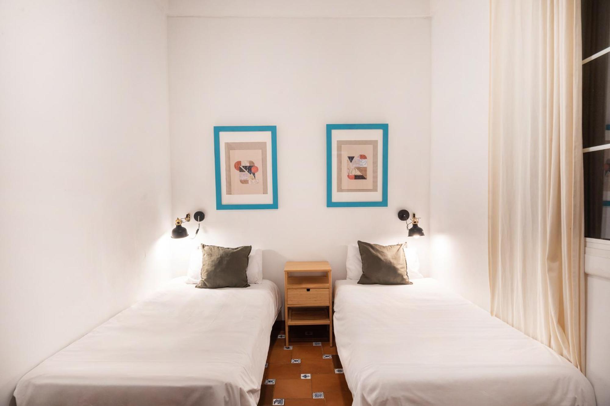 Spacious & Sunny Apt With Terrace In The City Center Barcelona Ngoại thất bức ảnh